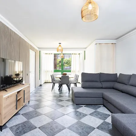 Апартаменты Stylish 4-bedroom In Americas Плая-де-лас-Америкас