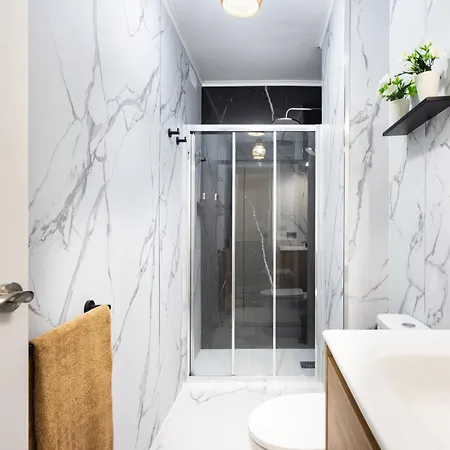 Stylish 4-bedroom In Americas Апартаменты