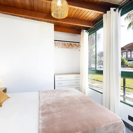Stylish 4-bedroom In Americas 아파트